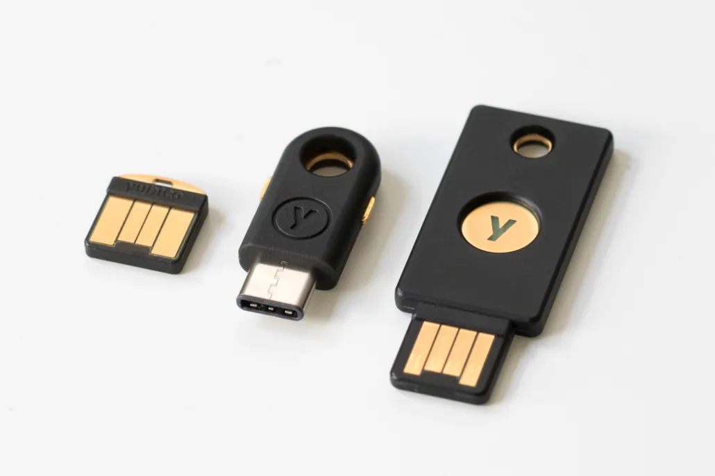 YubiKey 4 hardware token - compact USB security key for OTP authentication